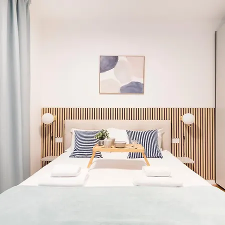 Апартаменты Easylife - Design And Relax In The Heart Of