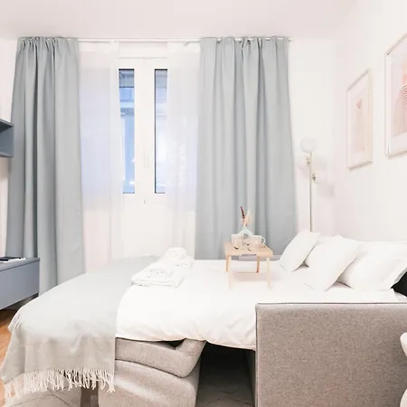 Apartmán Easylife - Design And Relax In The Heart Of *