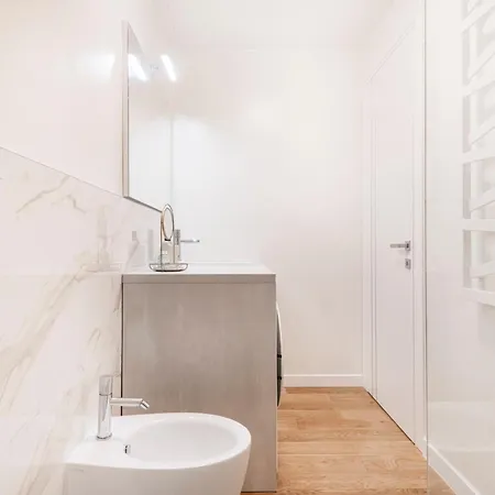 Easylife - Design And Relax In The Heart Of *