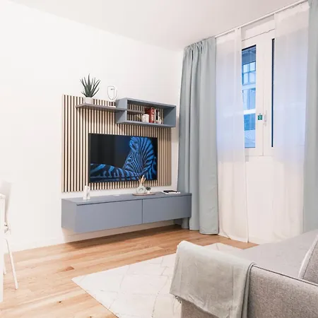 Easylife - Design And Relax In The Heart Of *